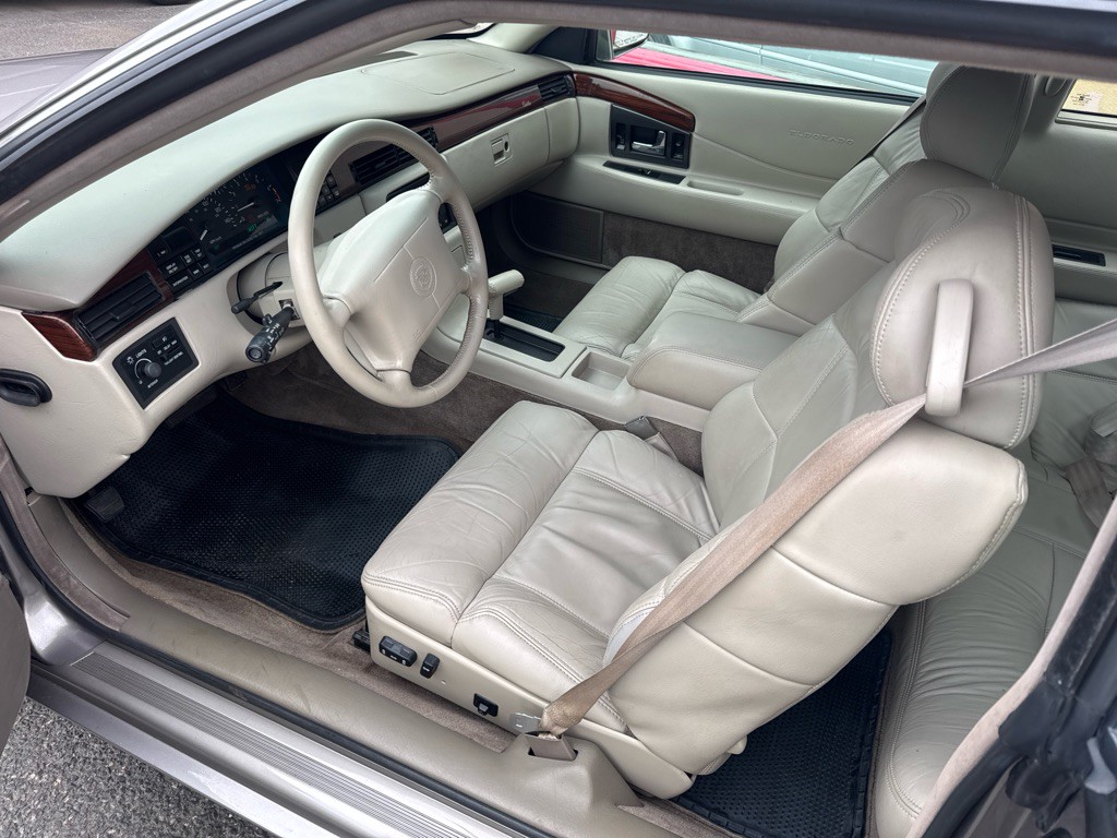 1995 Cadillac Eldorado Image 13