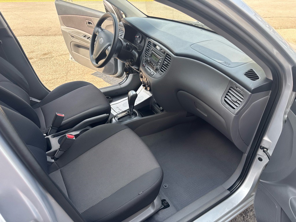 2008 Kia Rio Image 17