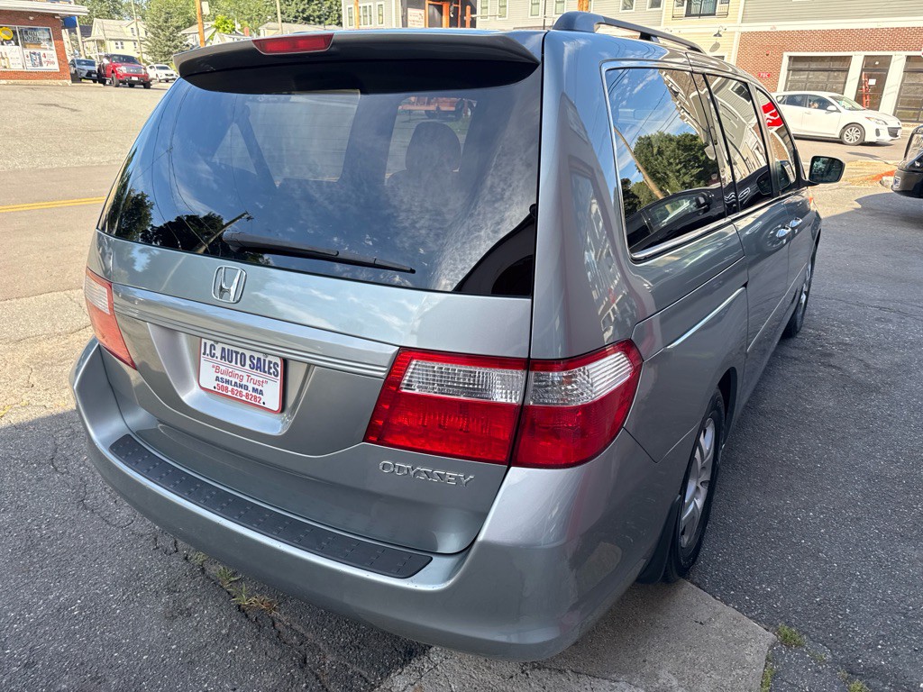 2005 Honda Odyssey Image 4