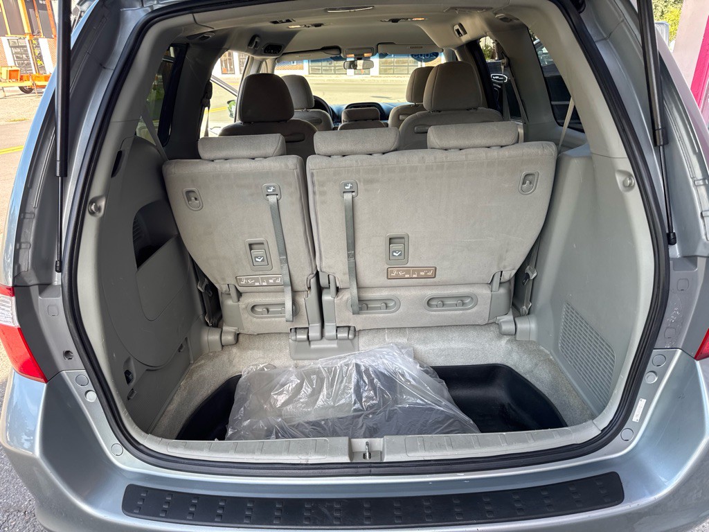 2005 Honda Odyssey Image 16