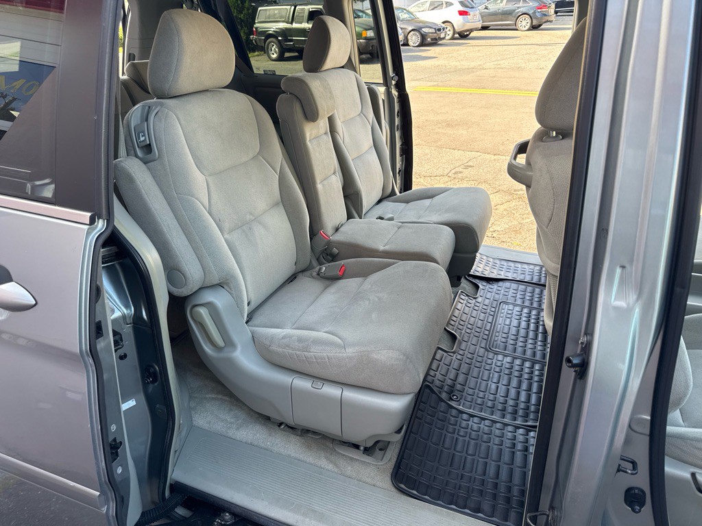 2005 Honda Odyssey Image 19