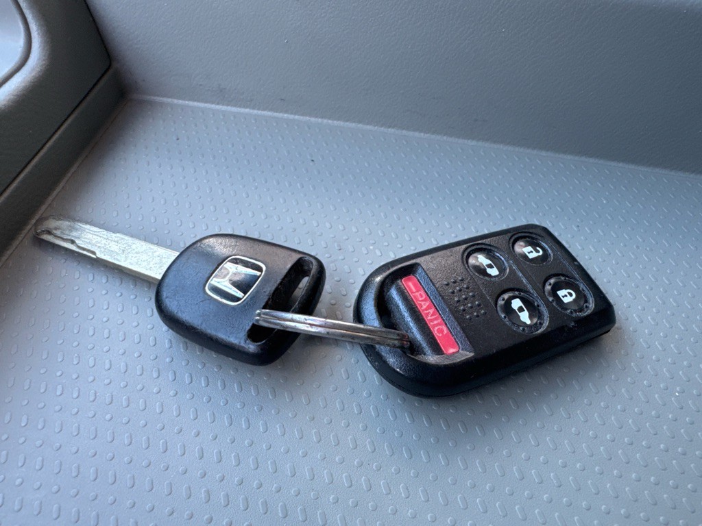 2005 Honda Odyssey Image 25