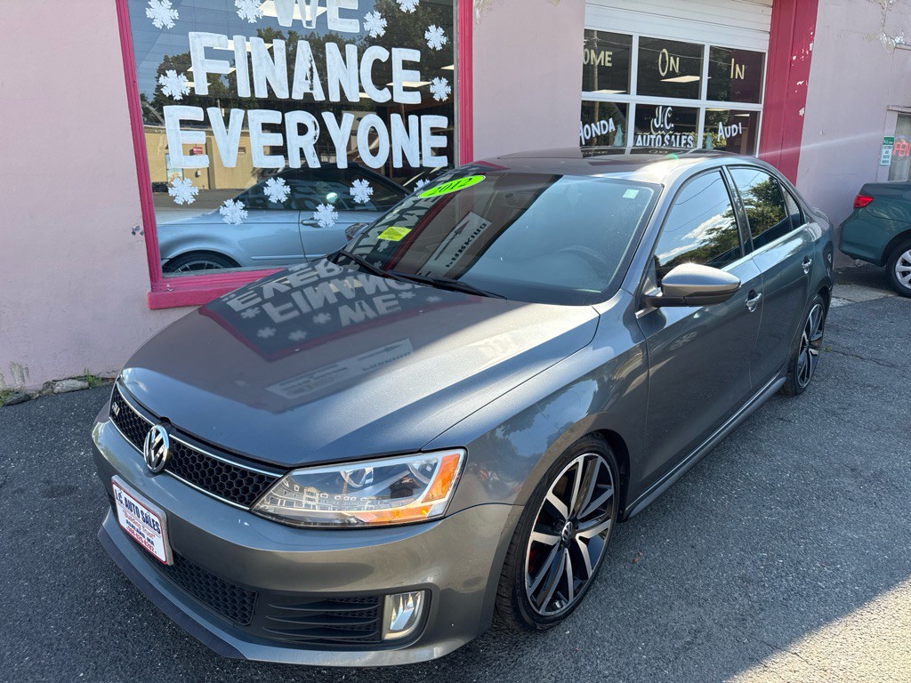 2012 Volkswagen Jetta Image 1