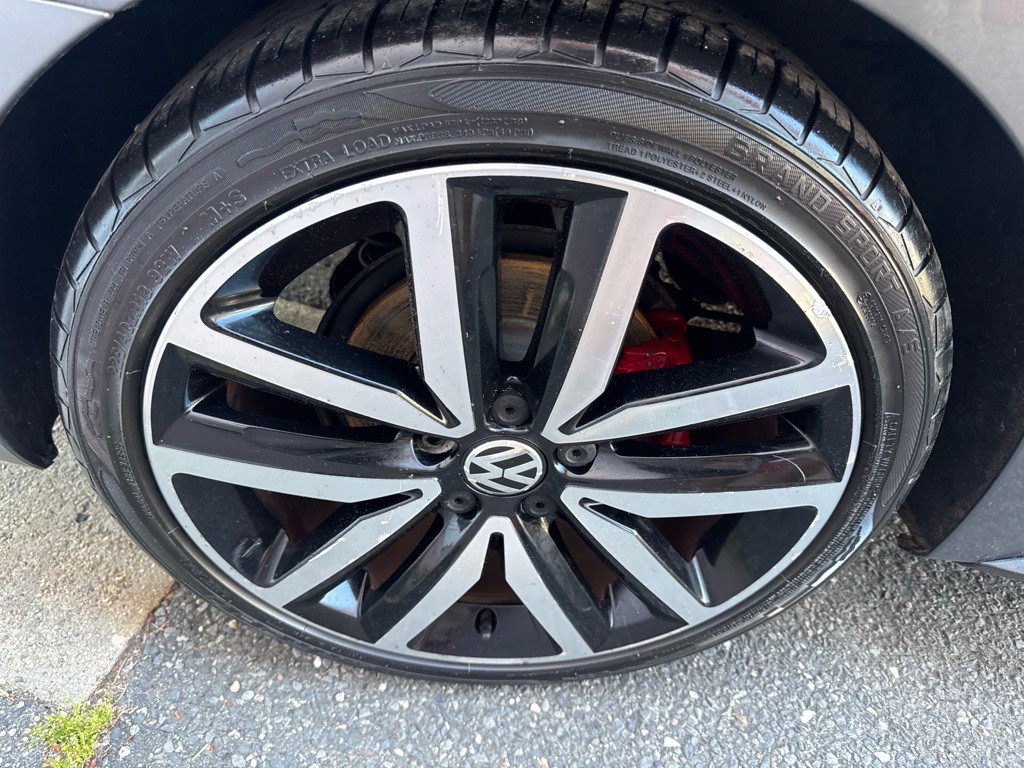 2012 Volkswagen Jetta Image 12