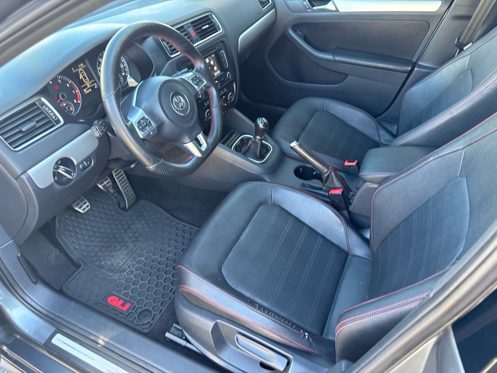 2012 Volkswagen Jetta Image 14