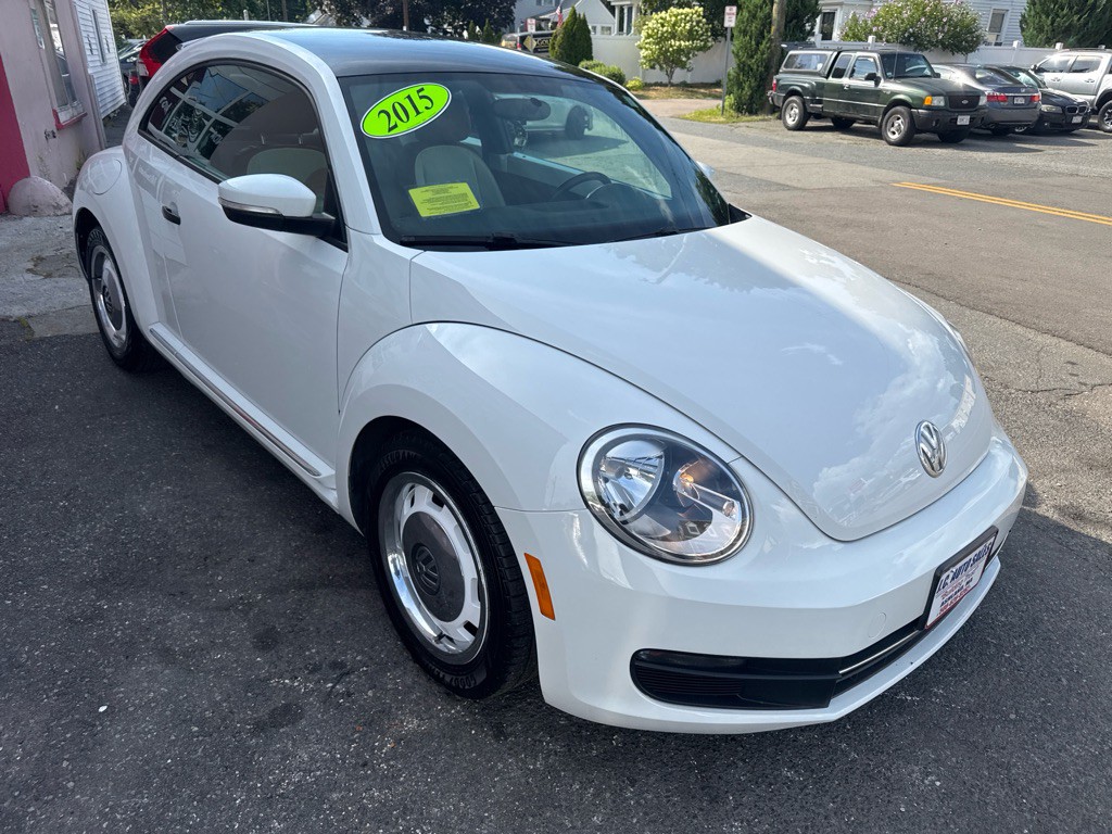 2015 Volkswagen Beetle Image 3