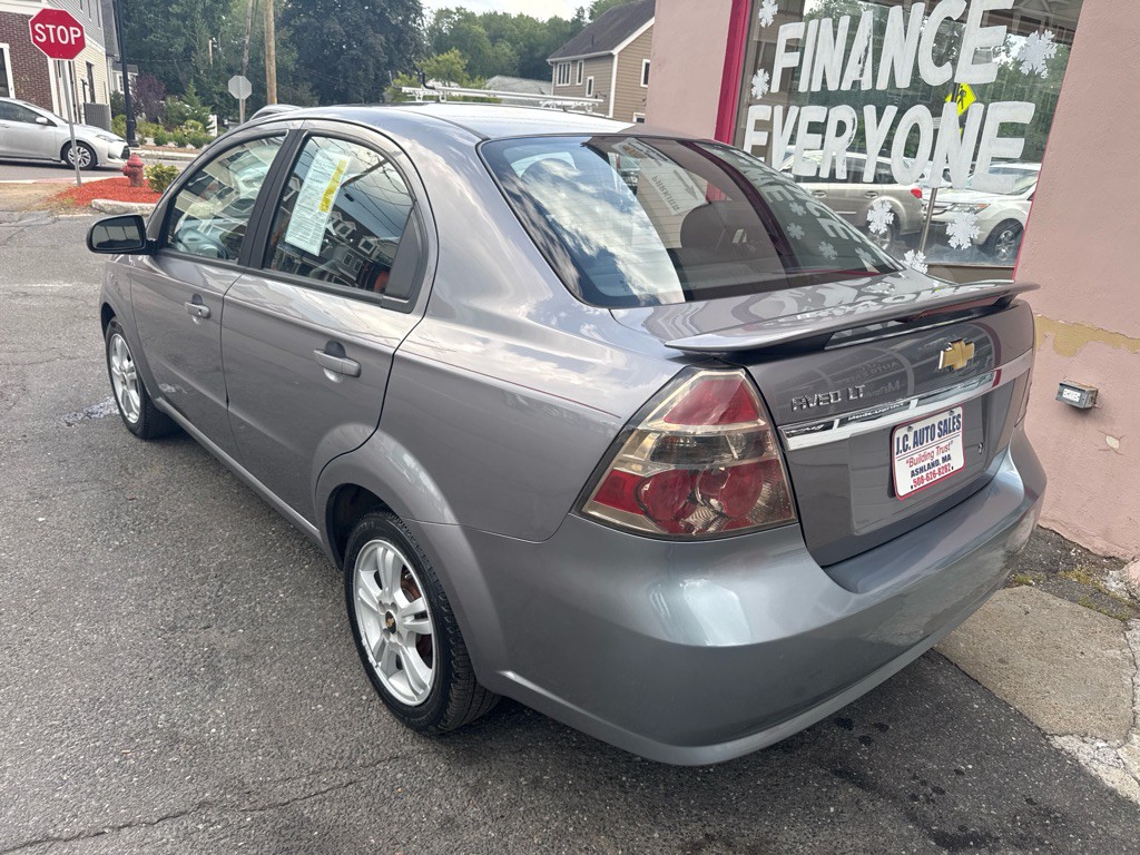 2011 Chevrolet Aveo Image 6
