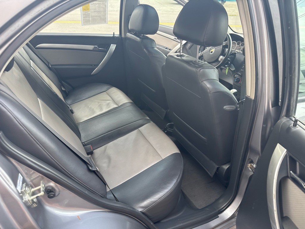 2011 Chevrolet Aveo Image 20