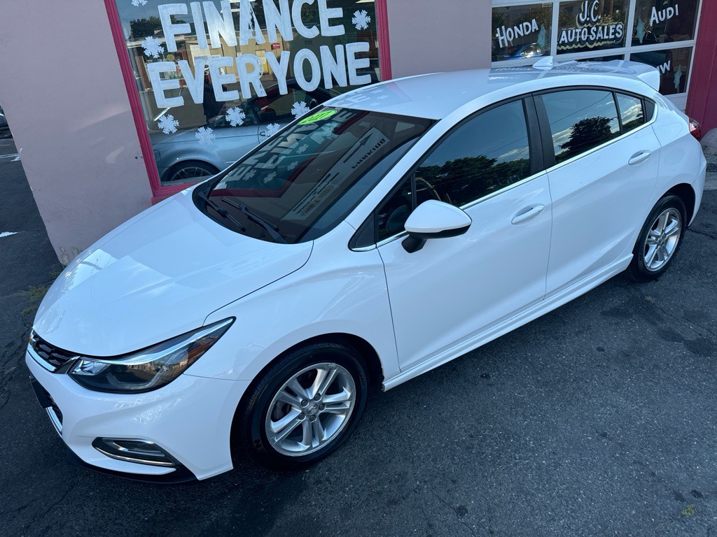 2017 Chevrolet Cruze Image 8