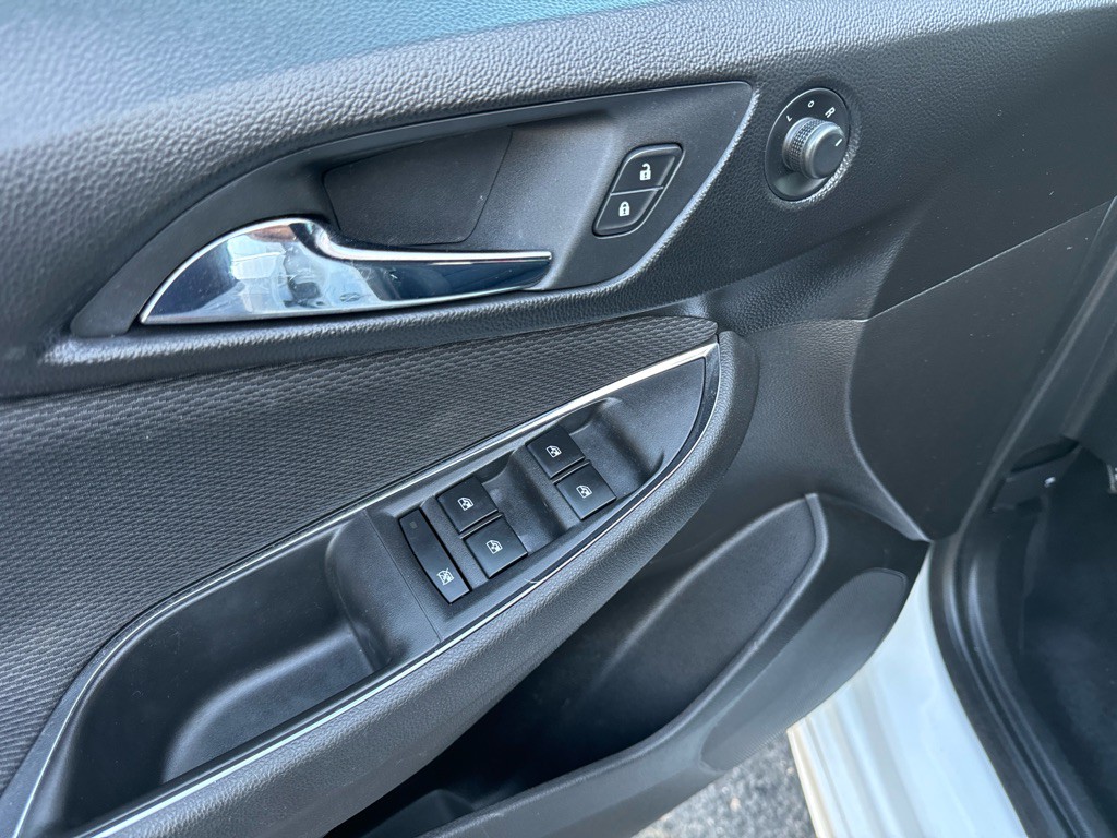 2017 Chevrolet Cruze Image 24