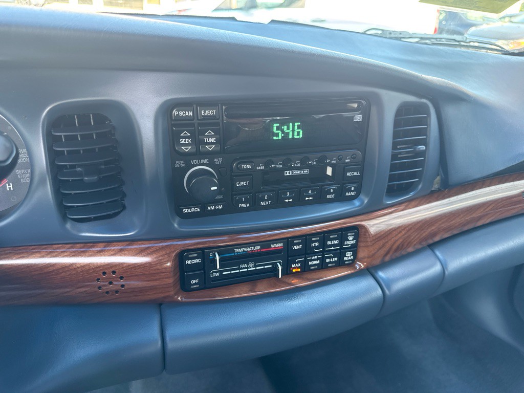 2001 Buick LeSabre Image 23