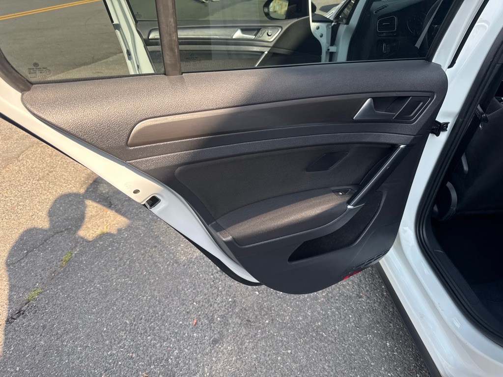 2020 Volkswagen GTI Image 16