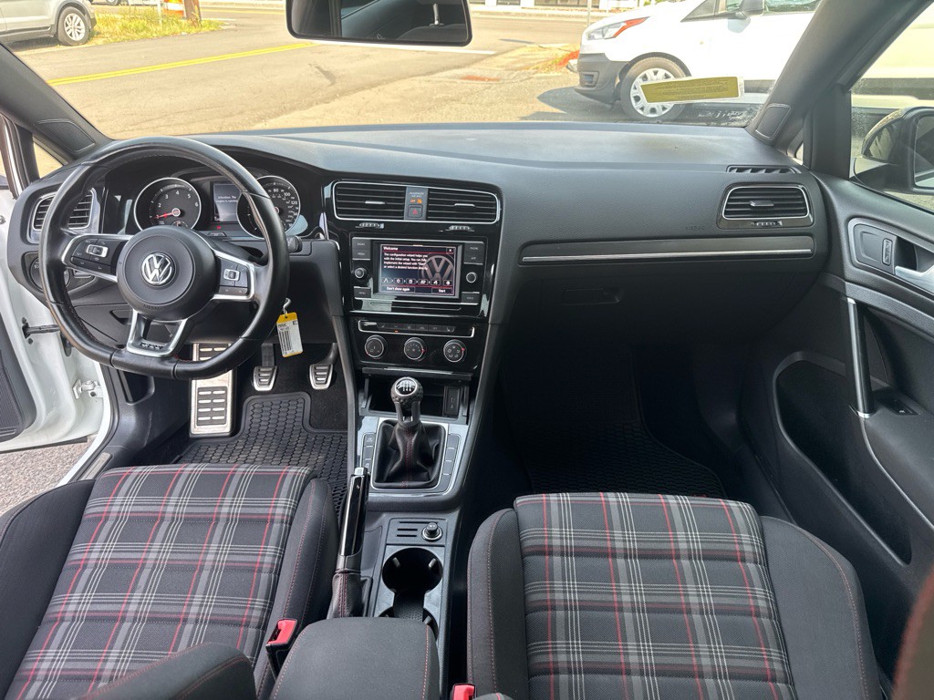2020 Volkswagen GTI Image 22