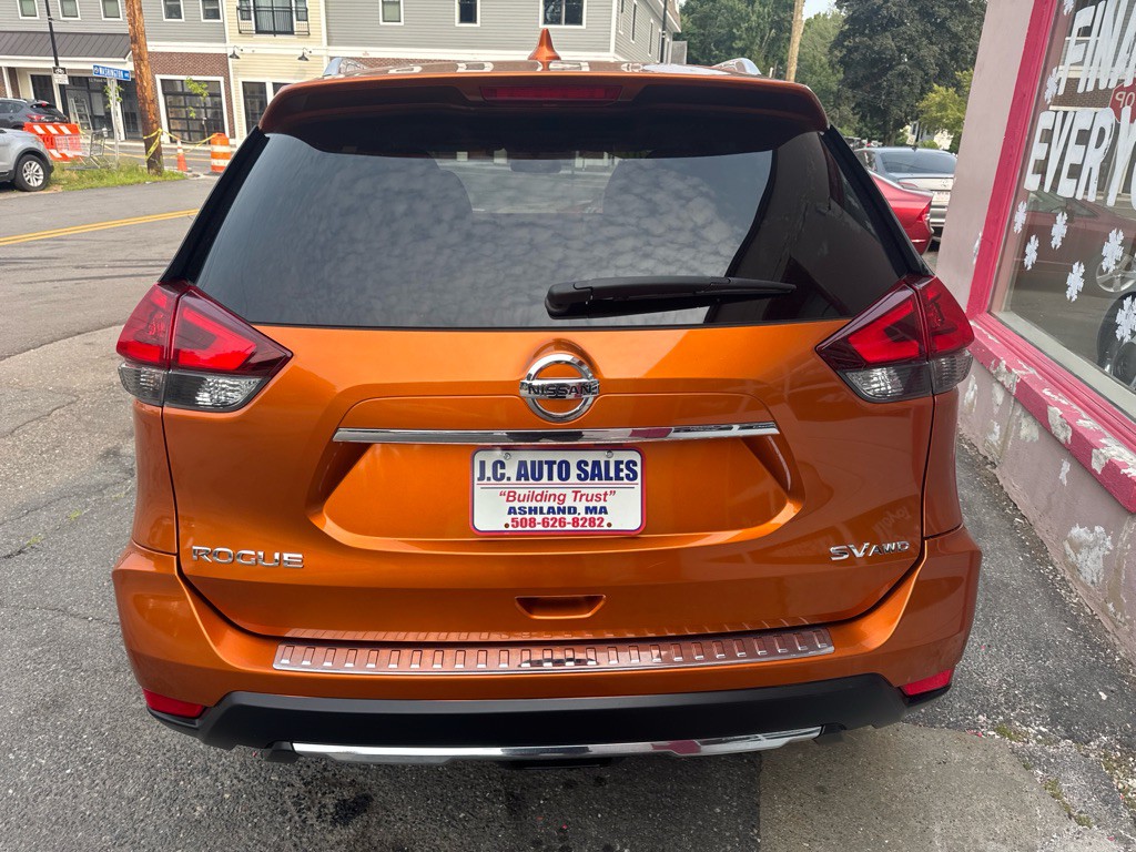 2018 Nissan Rogue Image 5