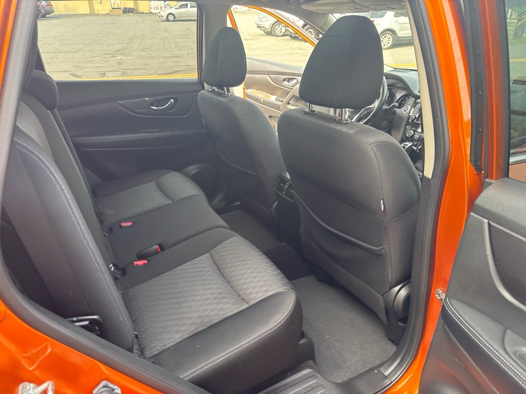 2018 Nissan Rogue Image 20
