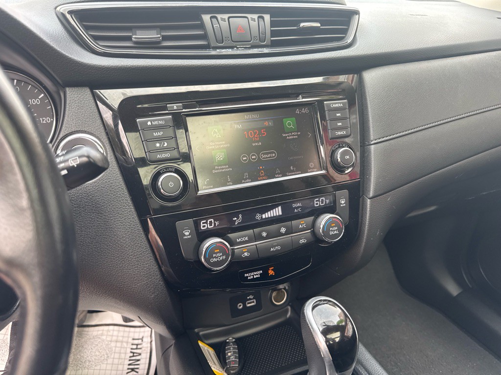2018 Nissan Rogue Image 27