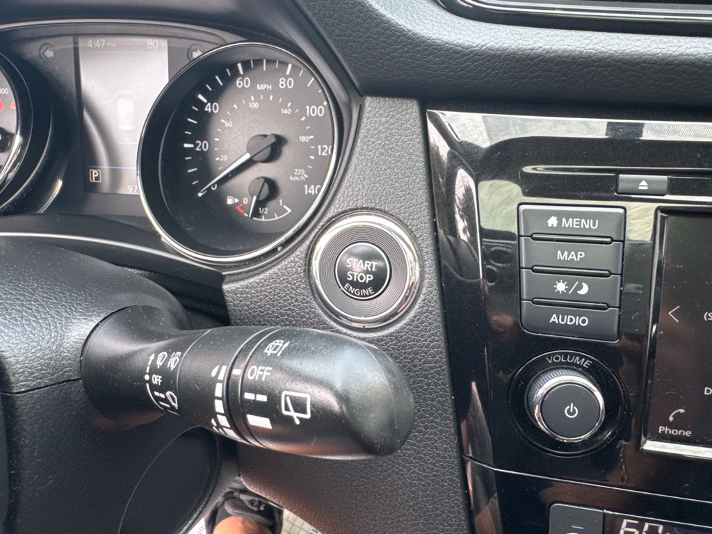 2018 Nissan Rogue Image 34