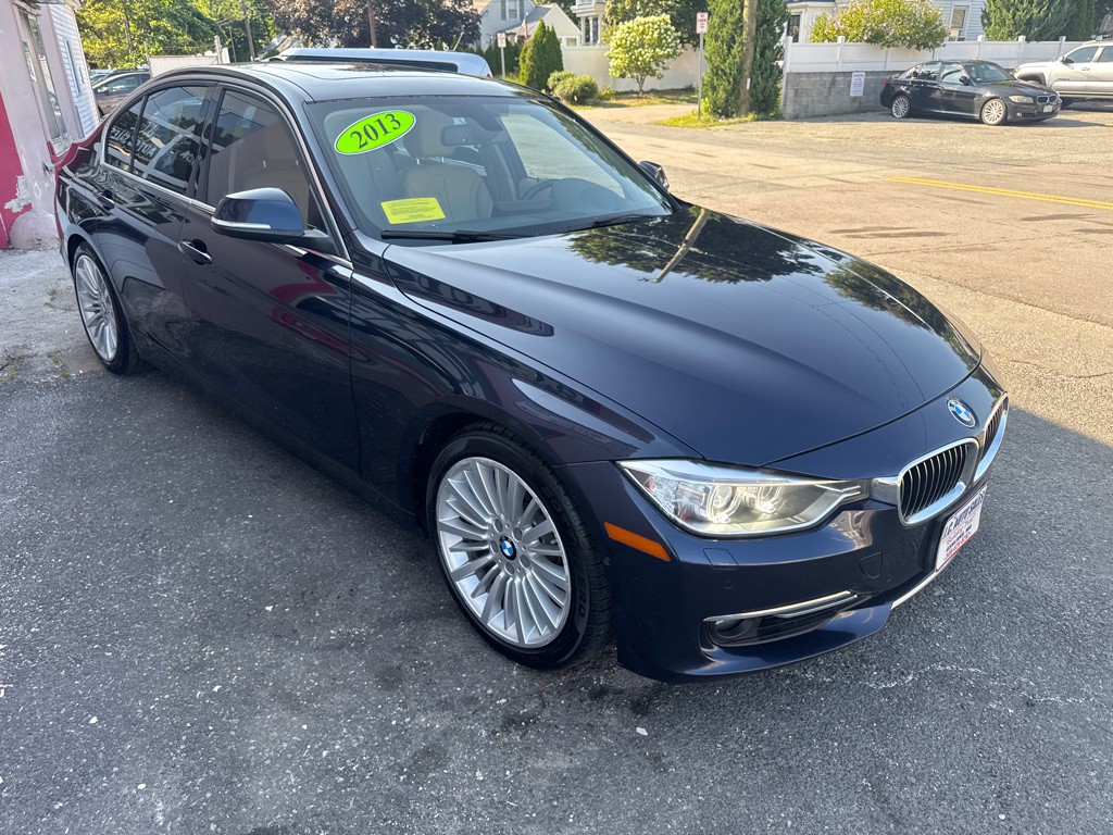 2013 BMW 3 Series Image 3