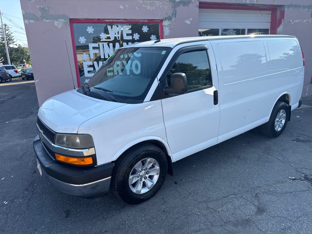2012 Chevrolet Express Image 8