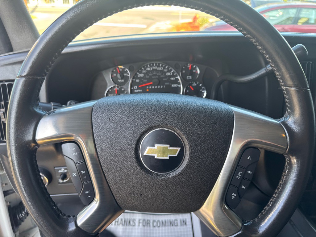 2012 Chevrolet Express Image 23
