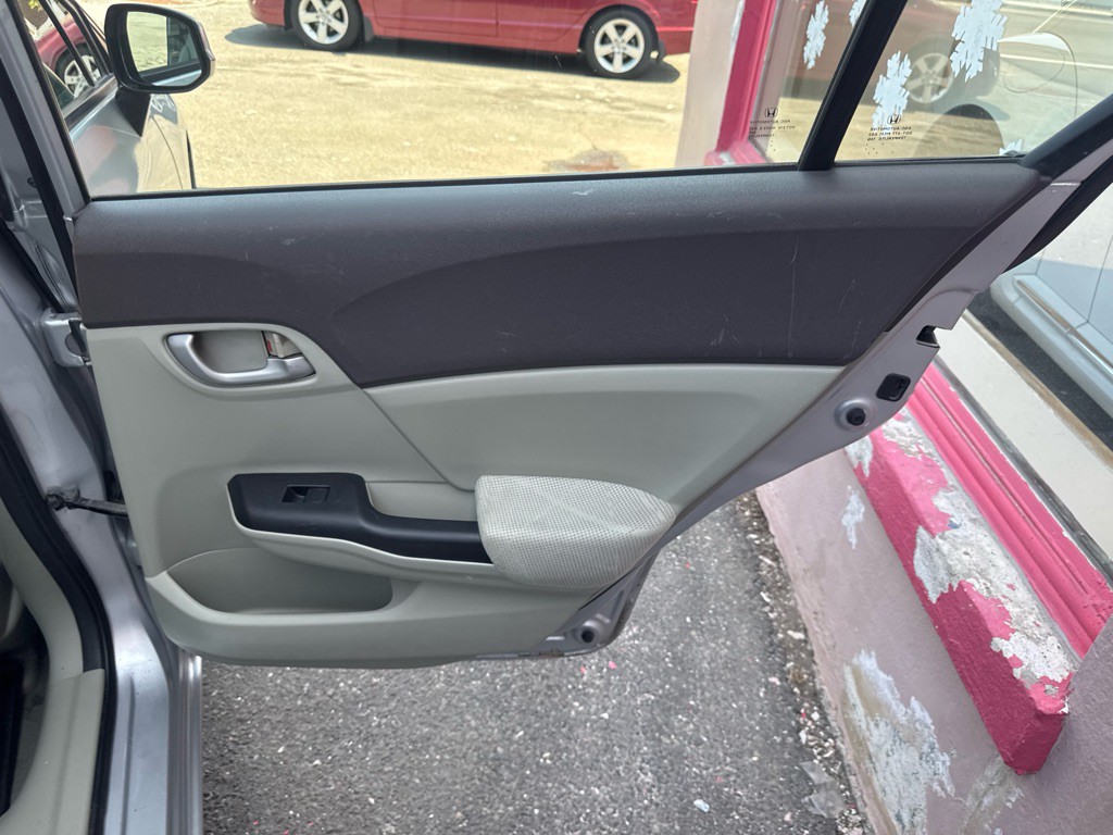2012 Honda Civic Image 20