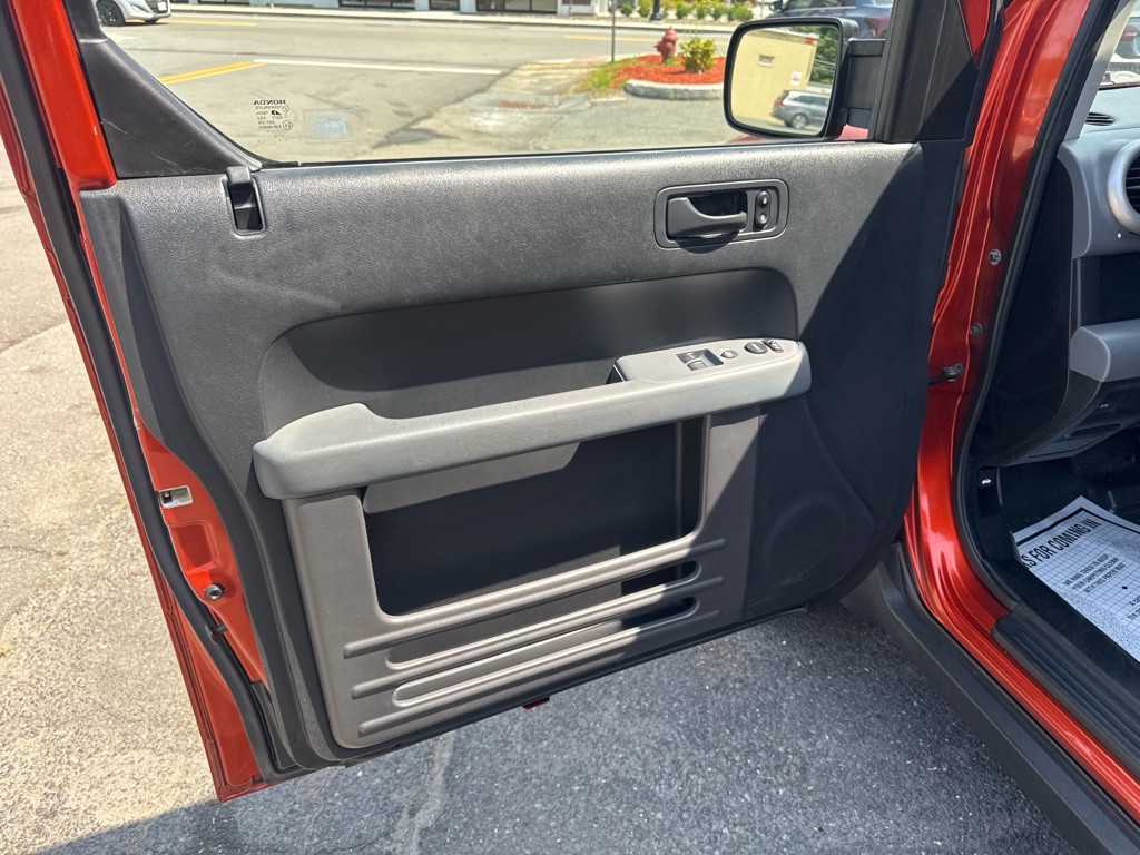 2004 Honda Element Image 14