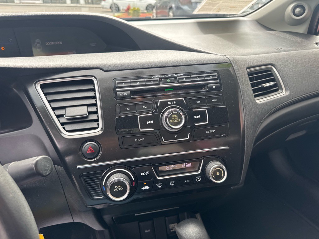 2013 Honda Civic Image 21