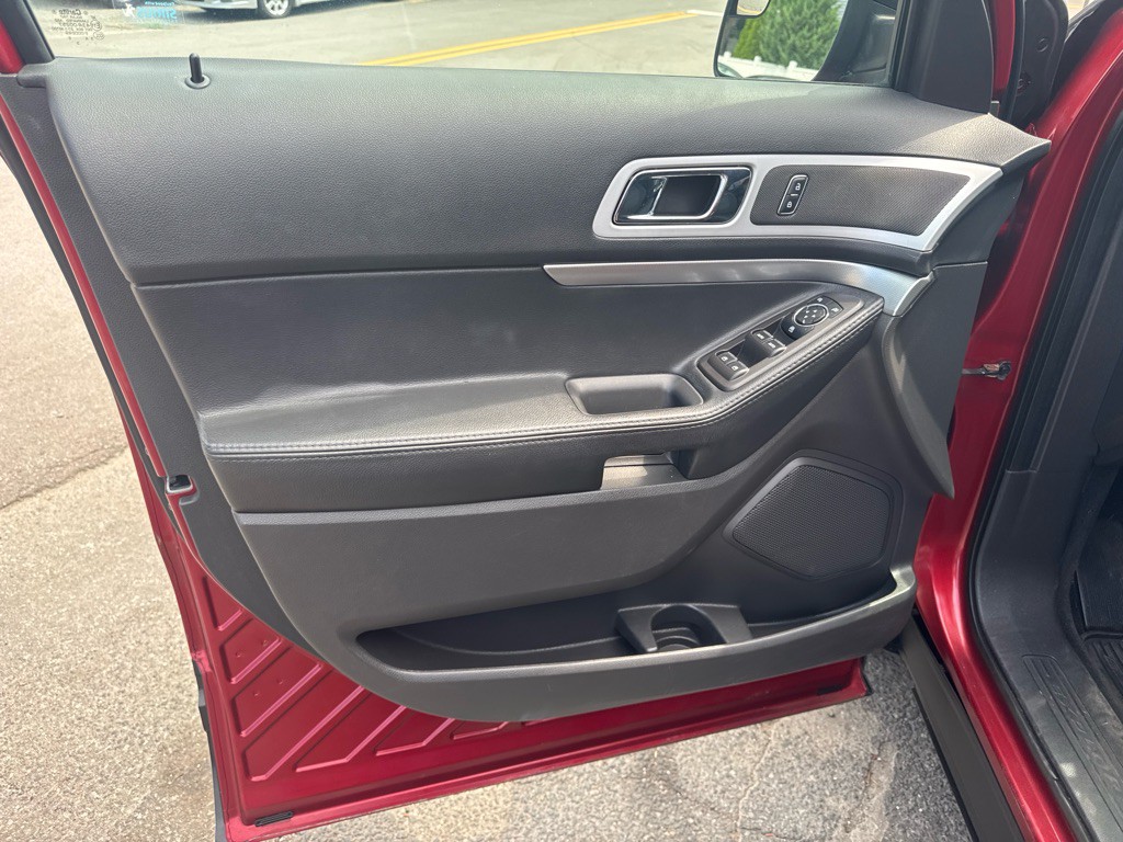 2014 Ford Explorer Image 14