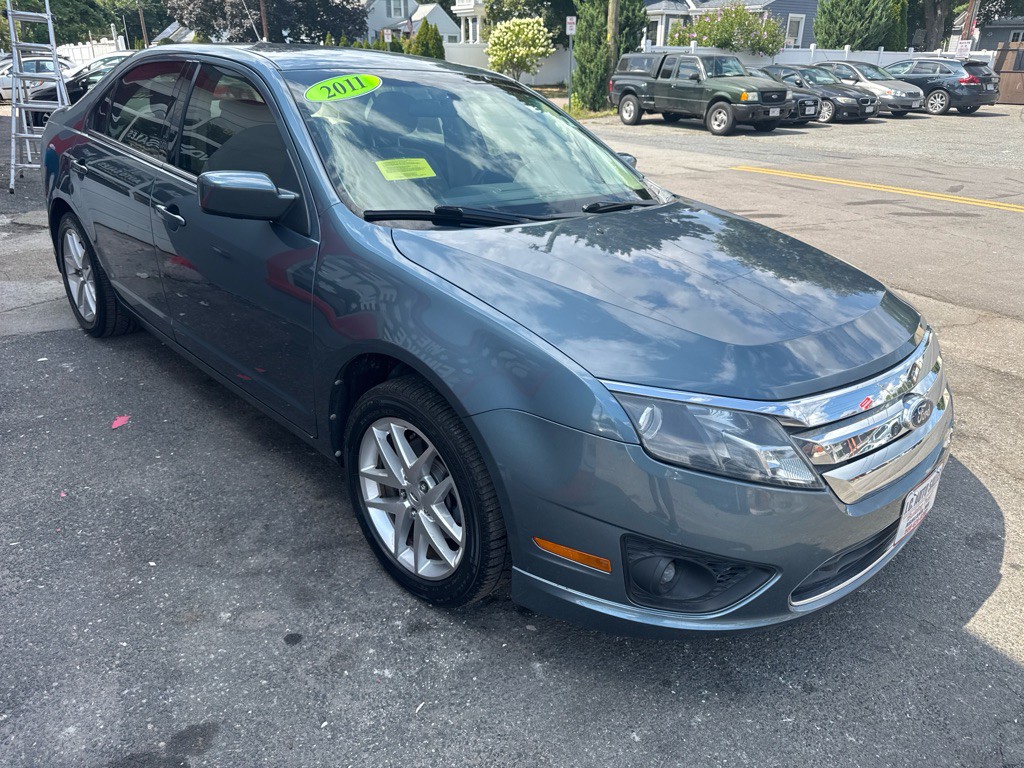 2011 Ford Fusion Image 3