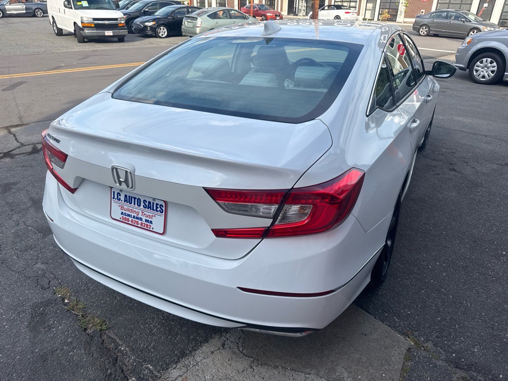 2018 Honda Accord Image 4