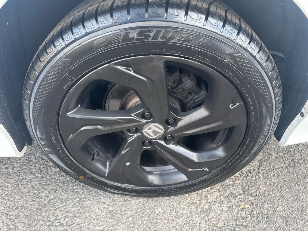 2018 Honda Accord Image 11