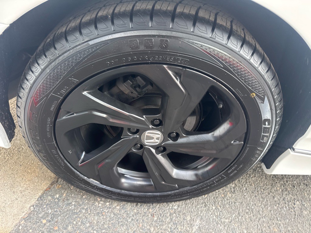 2018 Honda Accord Image 12