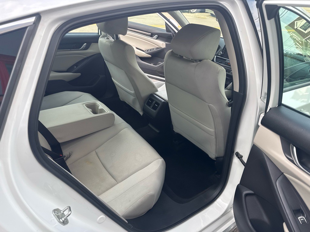 2018 Honda Accord Image 19