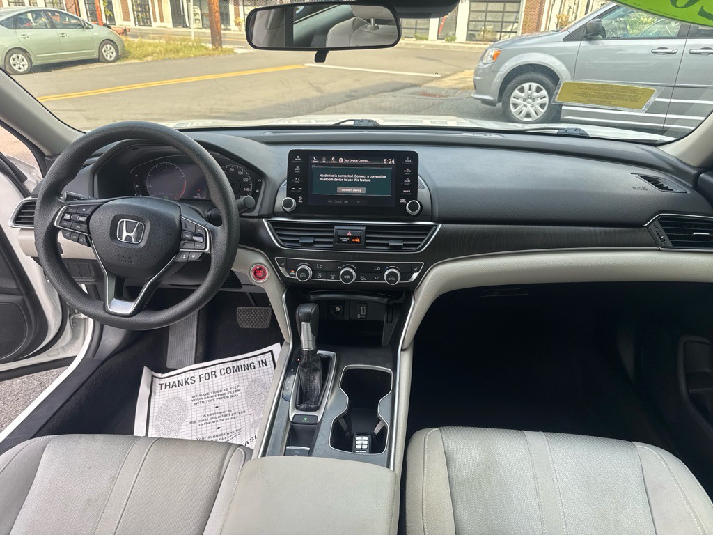 2018 Honda Accord Image 21