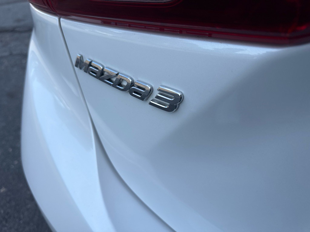 2014 Mazda Mazda3 Image 25