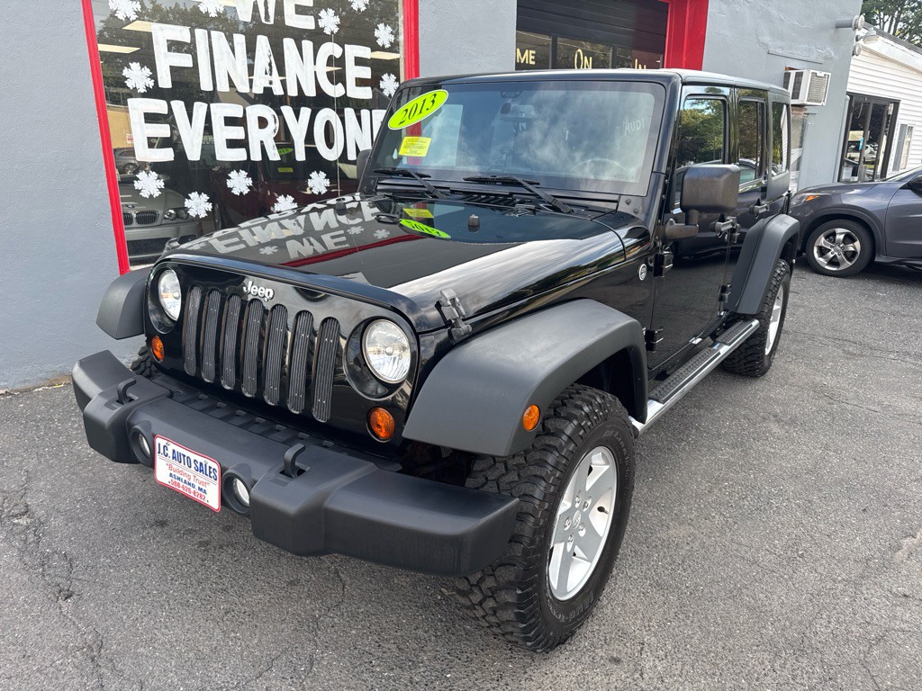 2013 Jeep Wrangler Unlimited Image 1