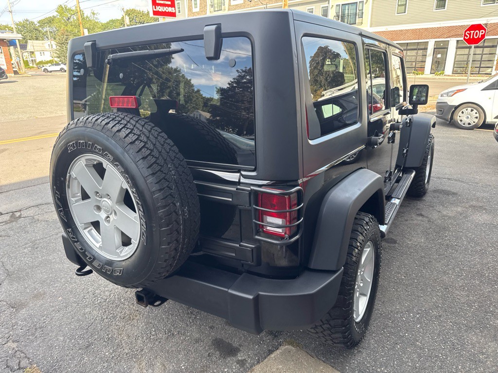 2013 Jeep Wrangler Unlimited Image 4