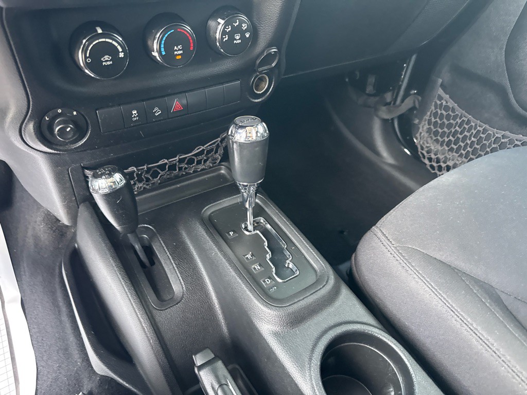2013 Jeep Wrangler Unlimited Image 27