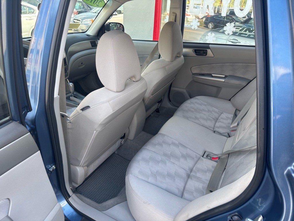 2010 Subaru Forester Image 15