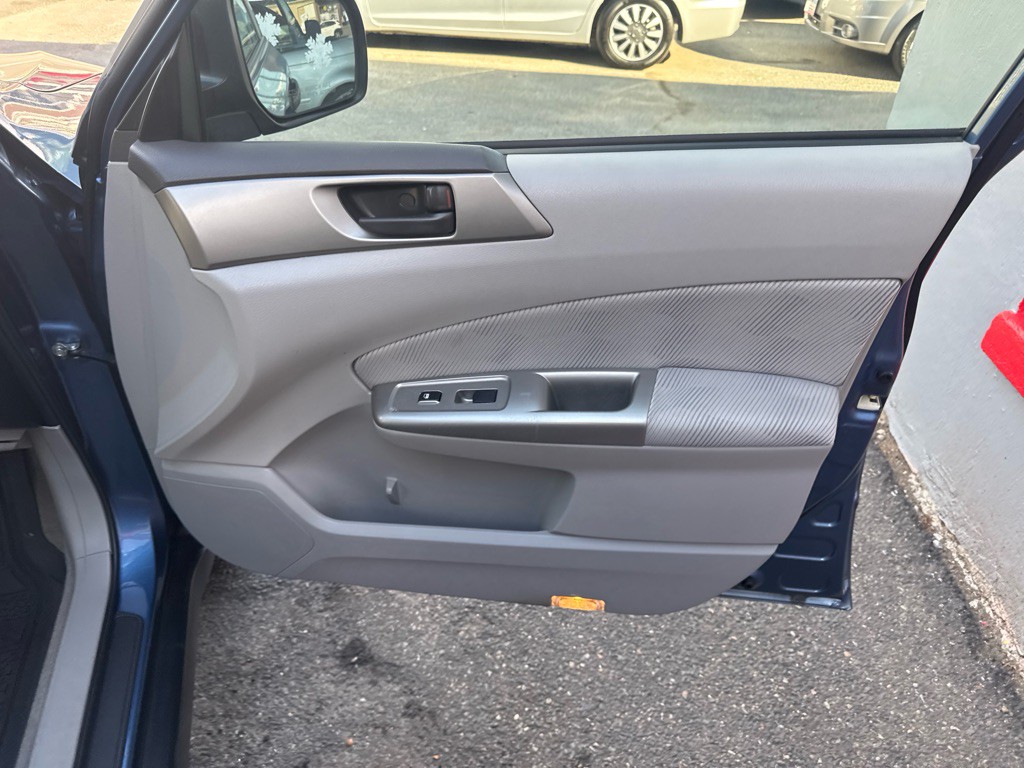 2010 Subaru Forester Image 19