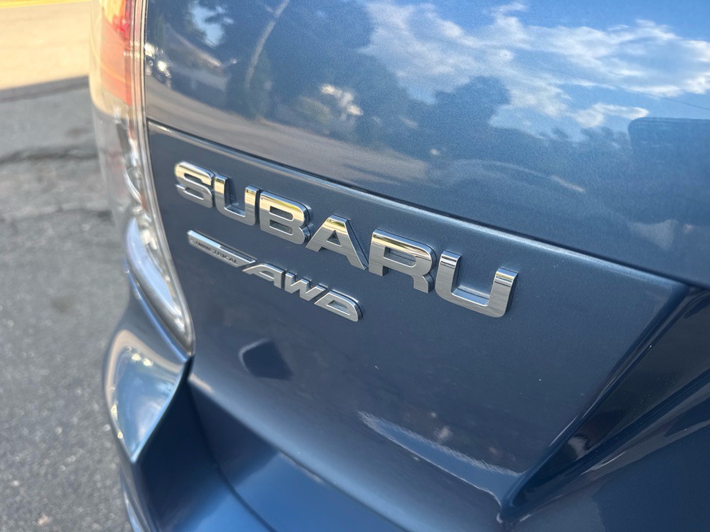 2010 Subaru Forester Image 24