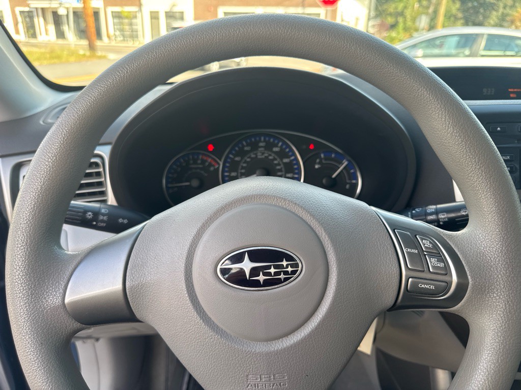 2010 Subaru Forester Image 28