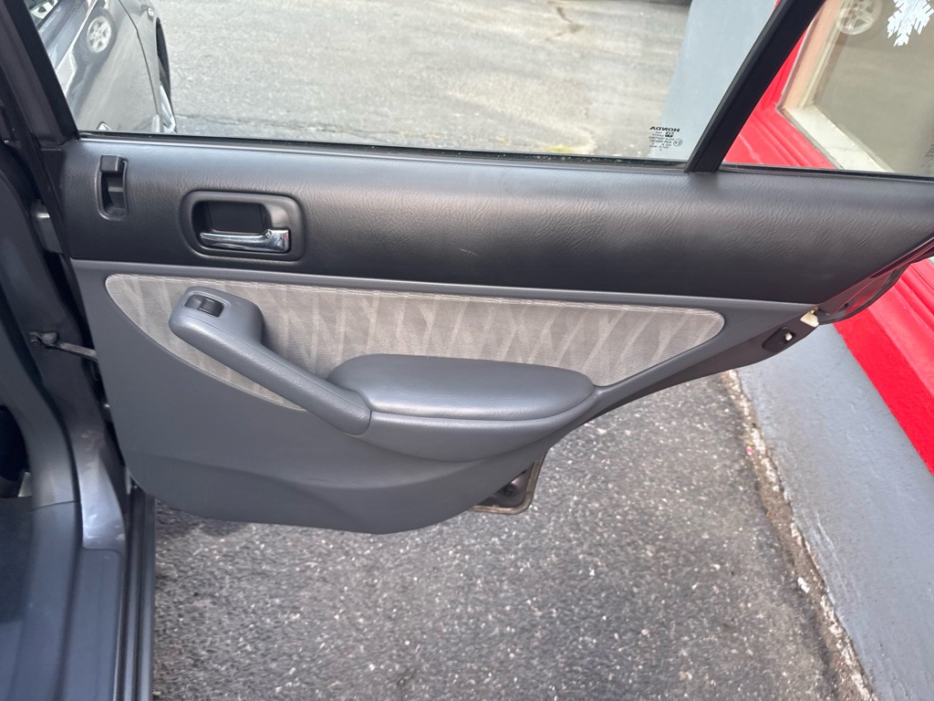 2005 Honda Civic Image 21