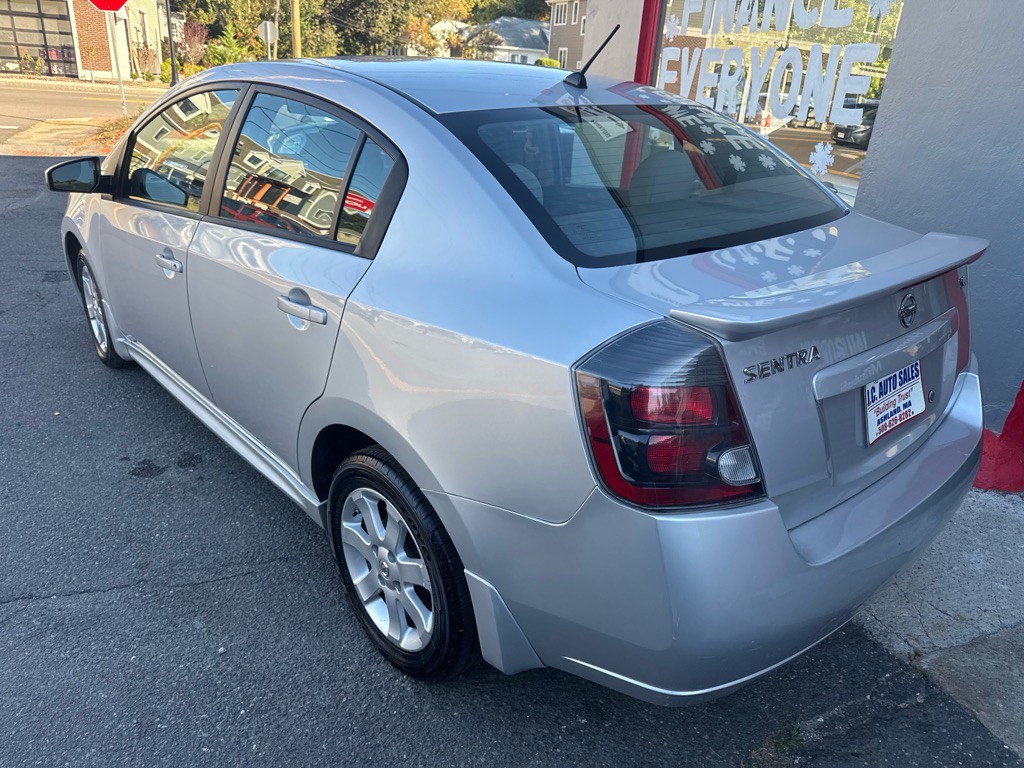 2012 Nissan Sentra Image 6
