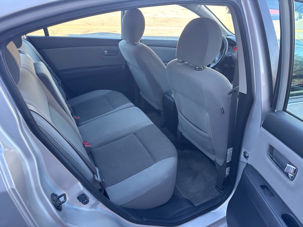 2012 Nissan Sentra Image 19