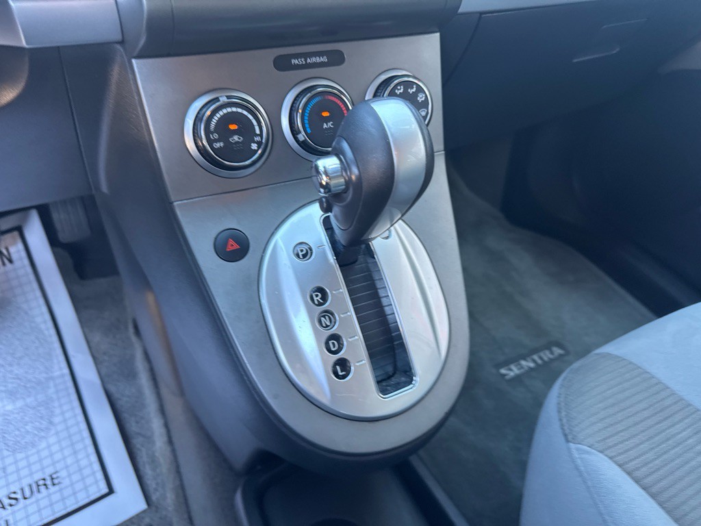 2012 Nissan Sentra Image 26