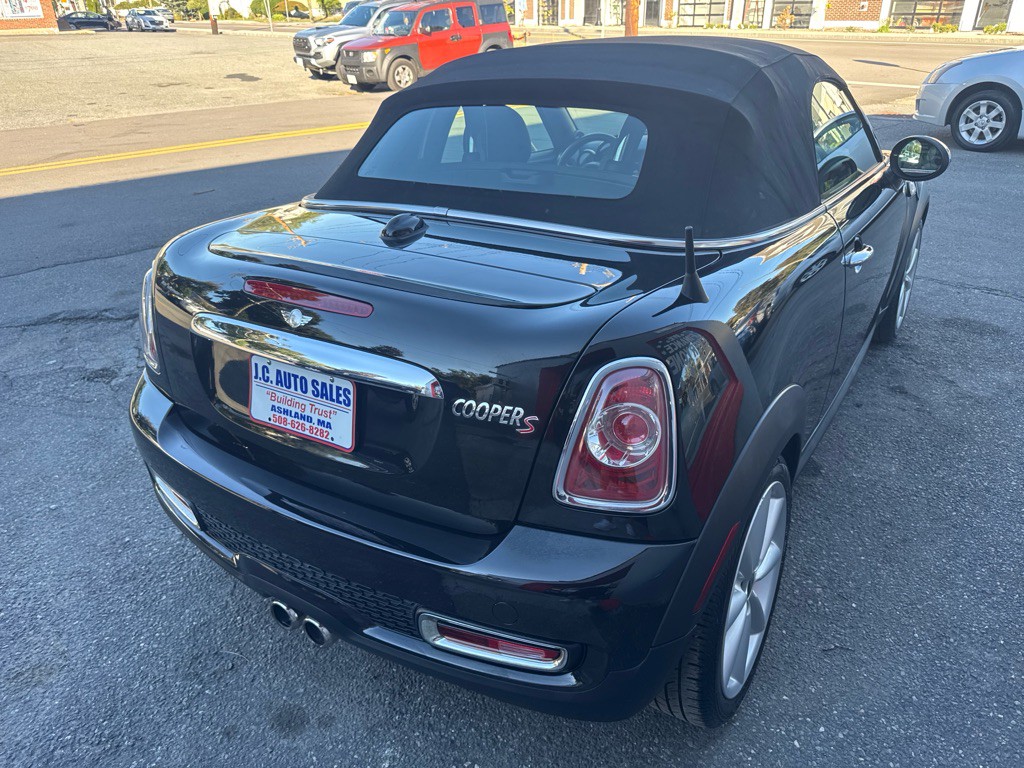 2015 MINI Cooper Image 4