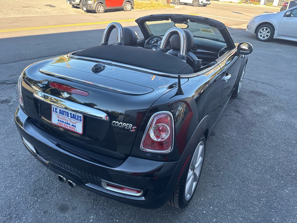 2015 MINI Cooper Image 13