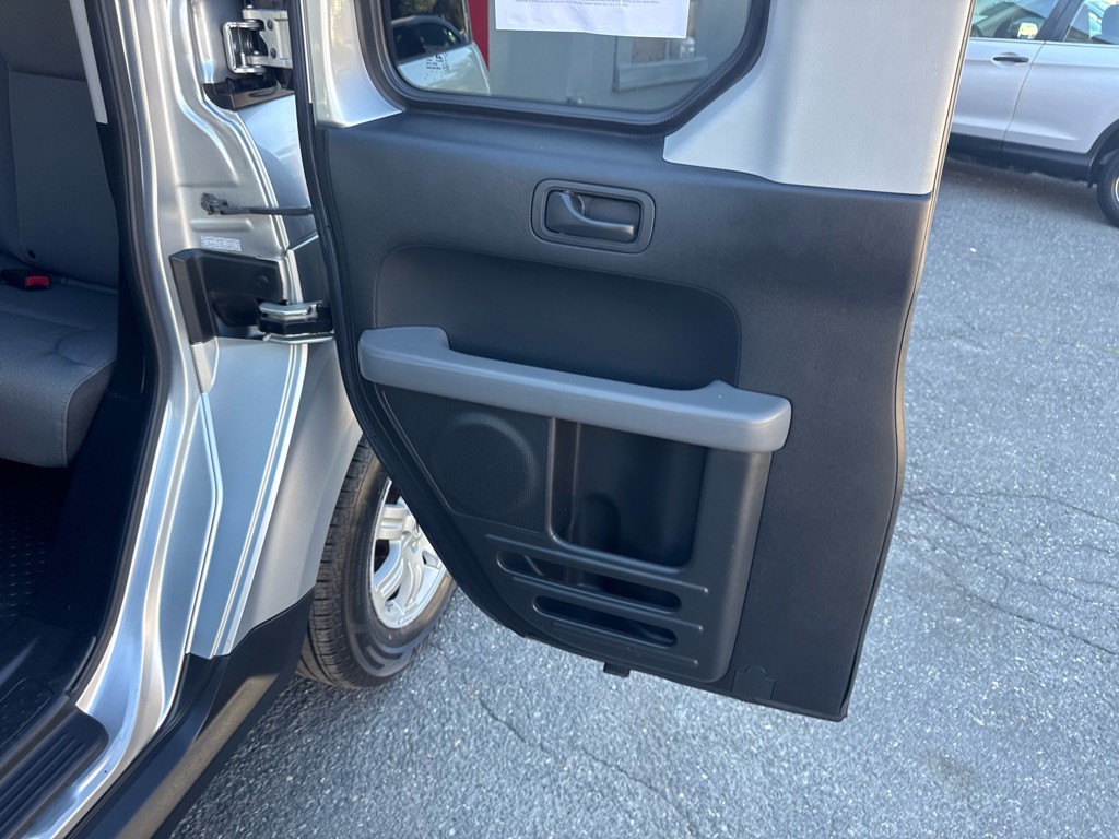 2008 Honda Element Image 16