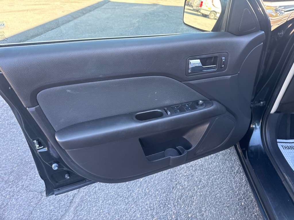 2010 Ford Fusion Image 14